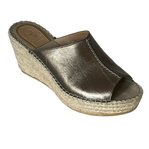 Vidoretta Metallic Espadrille Wedge
